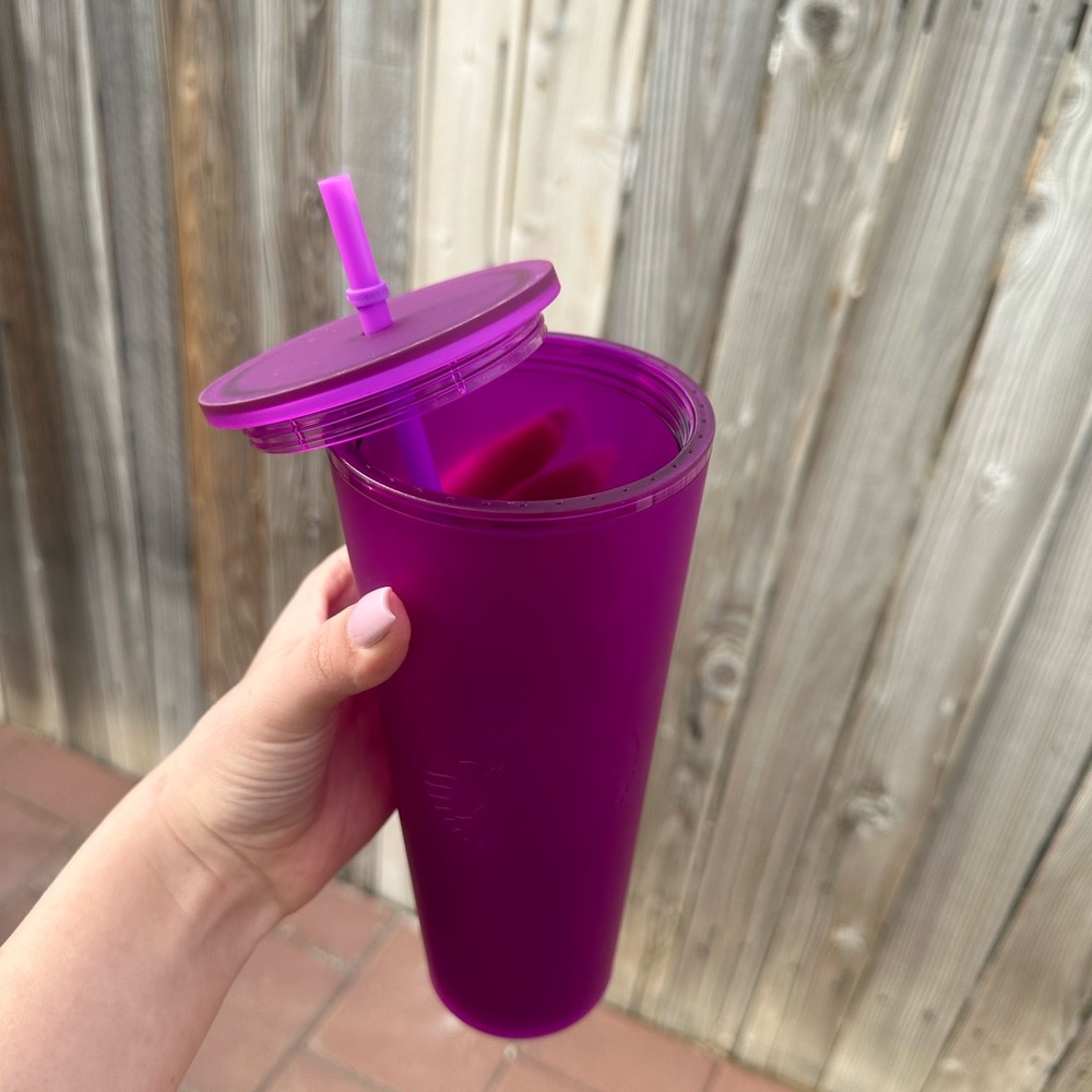 Starbucks 💜 Purple Soft Touch Venti Cup